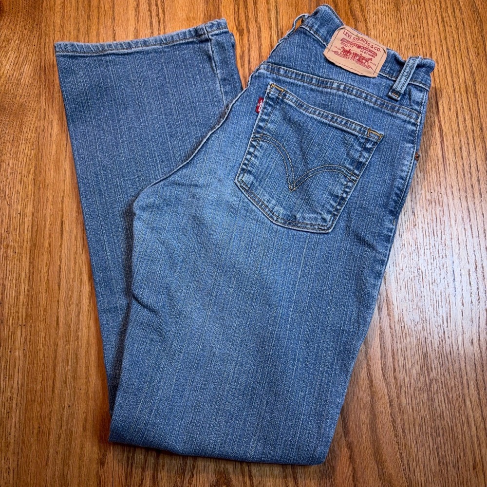 Vintage Levi's 550 Women's‎ 10M Blue Classic Relaxed Fit Bootcut Denim Jeans